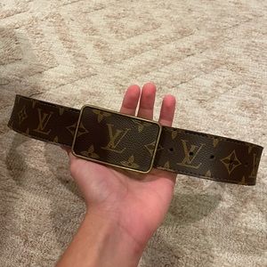 Louis Vuitton custom belt with buckle. Never worn brand new.